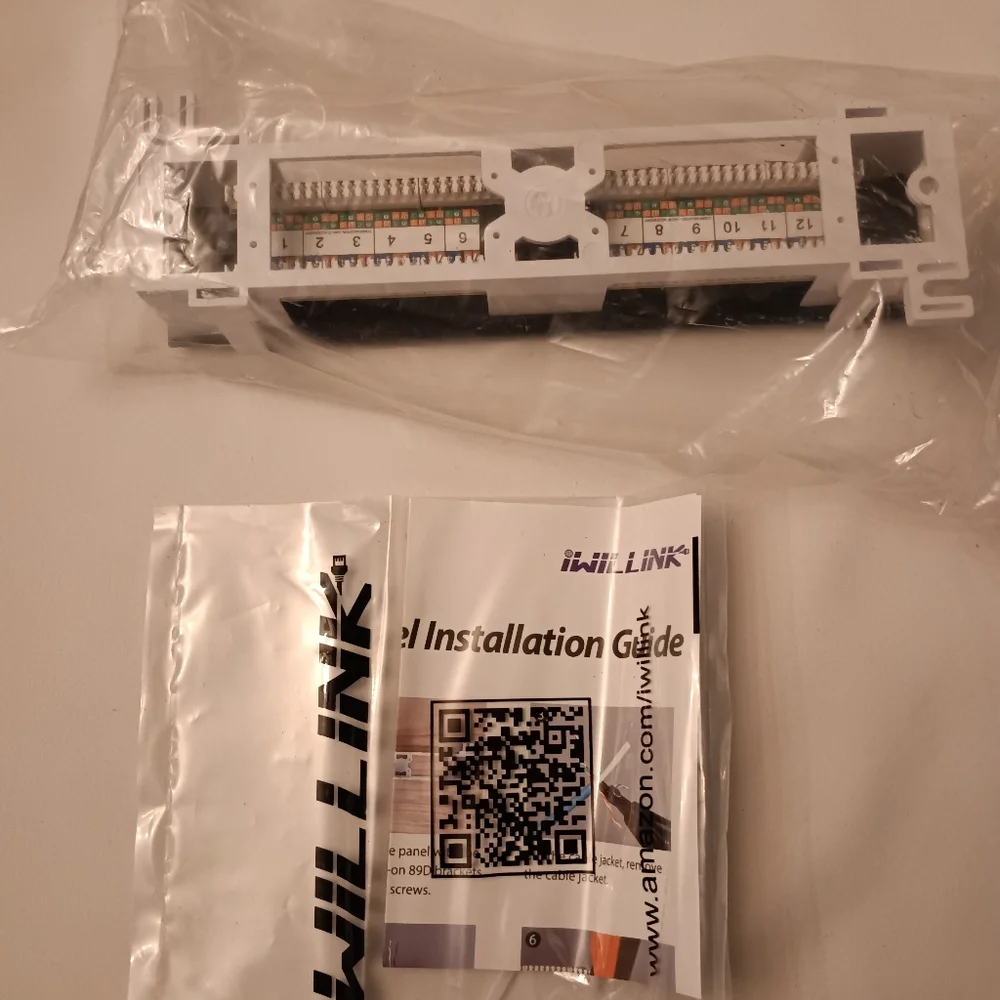12 port patch panel mini vertical 568 A/B compatible